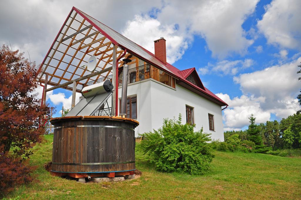 Guesthouse Leiputrija Ādaži Exteriör bild