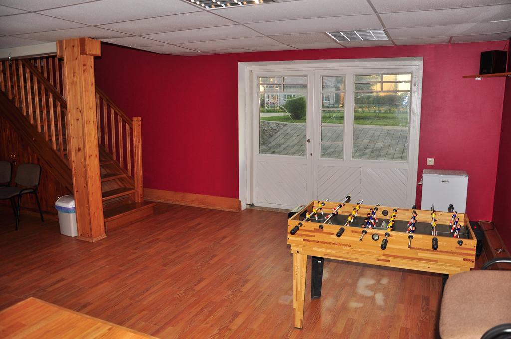 Guesthouse Leiputrija Ādaži Exteriör bild